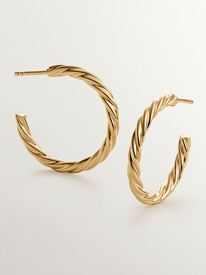 Large hoop earrings made of 925 silver coated in 18K yellow gold with fluted texture. image number 2