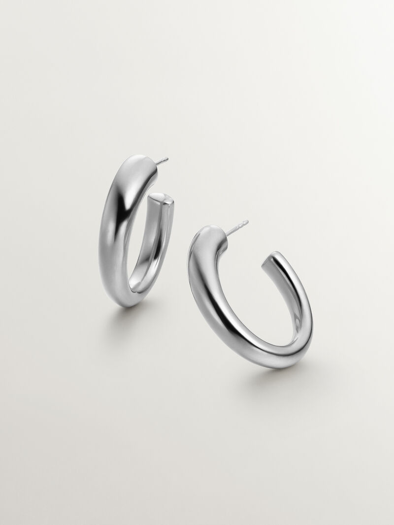 Large and thick 925 silver hoop earrings with an oval shape image number 4