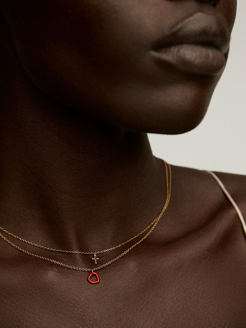 925 Silver pendant bathed in 18K yellow gold with heart and red enamel. image number 5