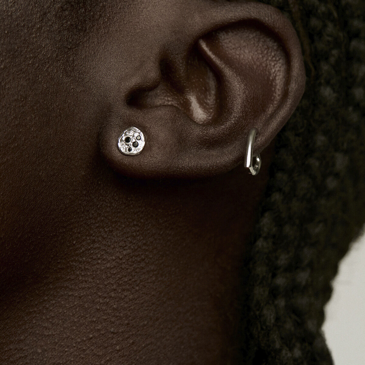 Silver stud earrings with raised detail and black spinel gemstones, J05077-01-BSN, hi-res