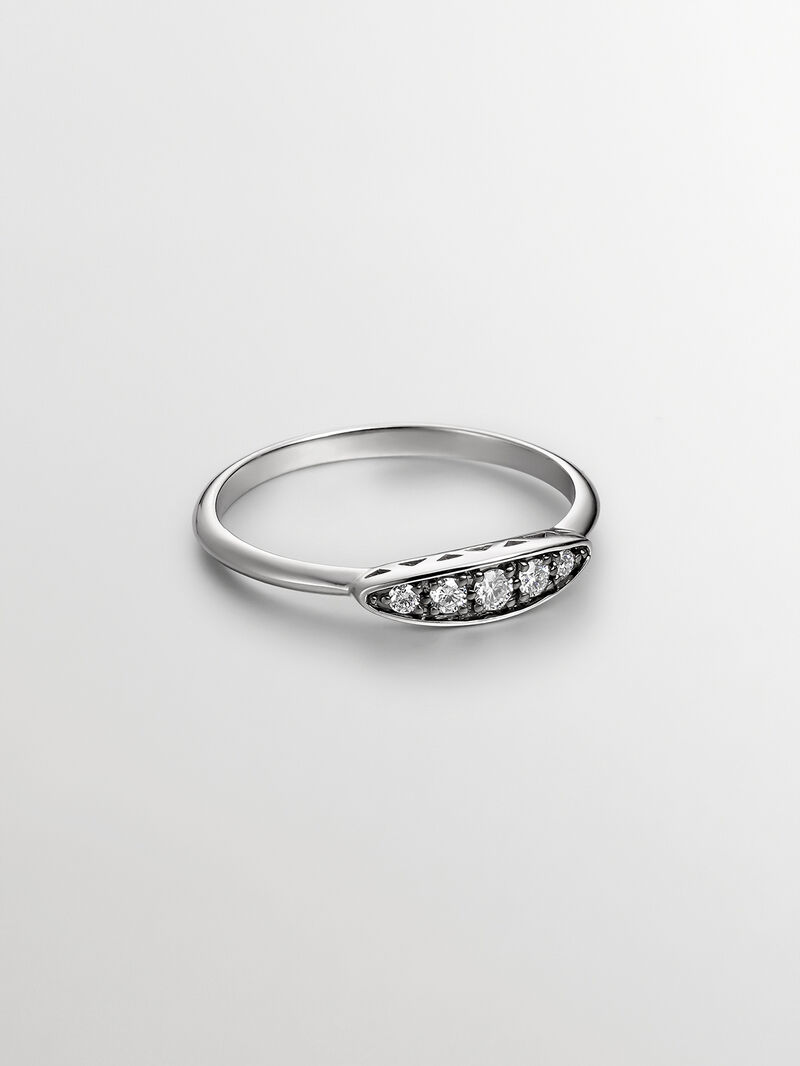 18K white gold ring with aged effect and brilliant cut diamond image number 2