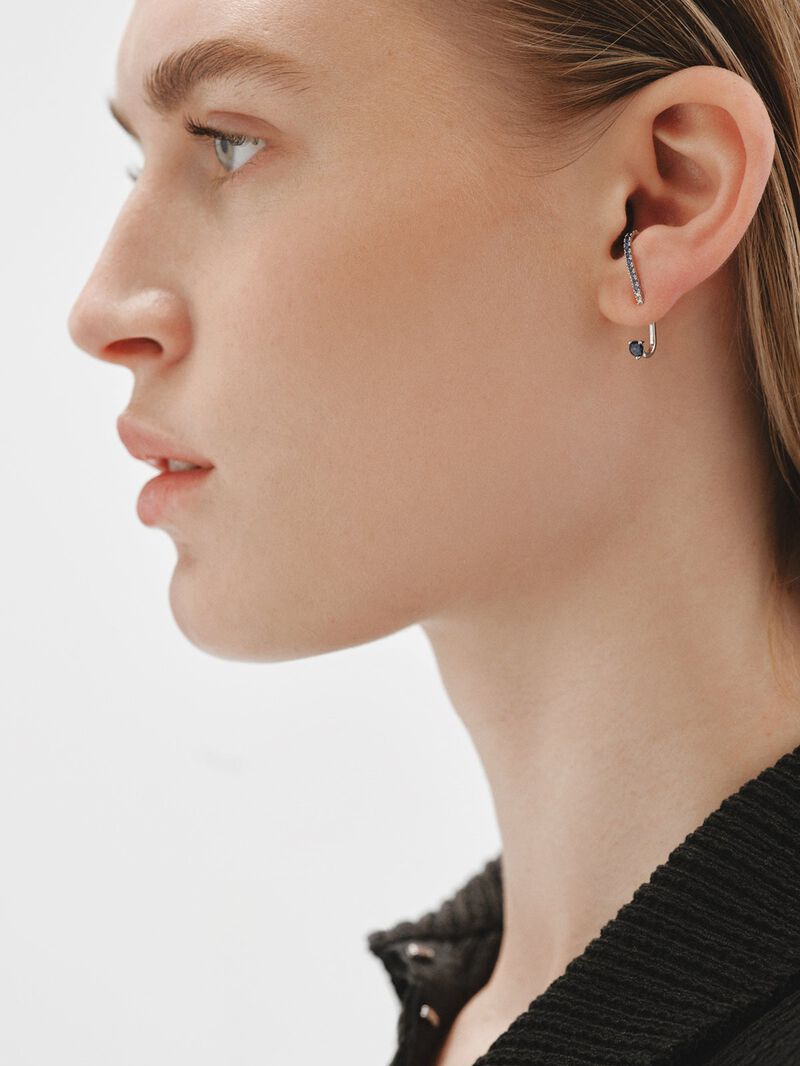 9K white gold single earring with blue sapphires and diamonds image number 3