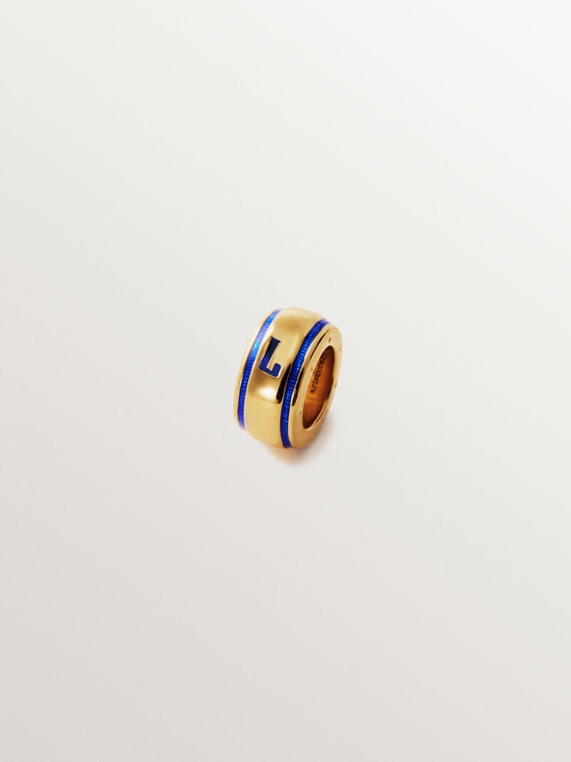 Charm with initial L made of 925 silver plated in 18K yellow gold and blue enamel in a circular shape image number 0