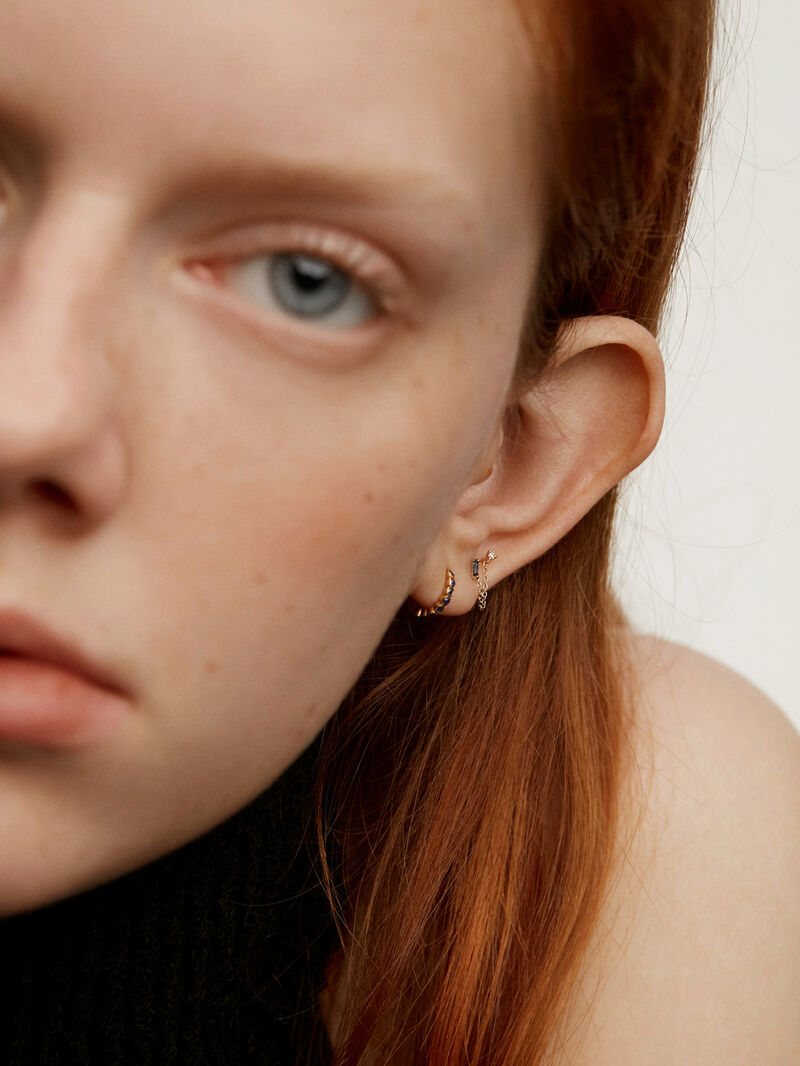 Individual climbing earring of 9K yellow gold with blue sapphire and diamond. image number 5