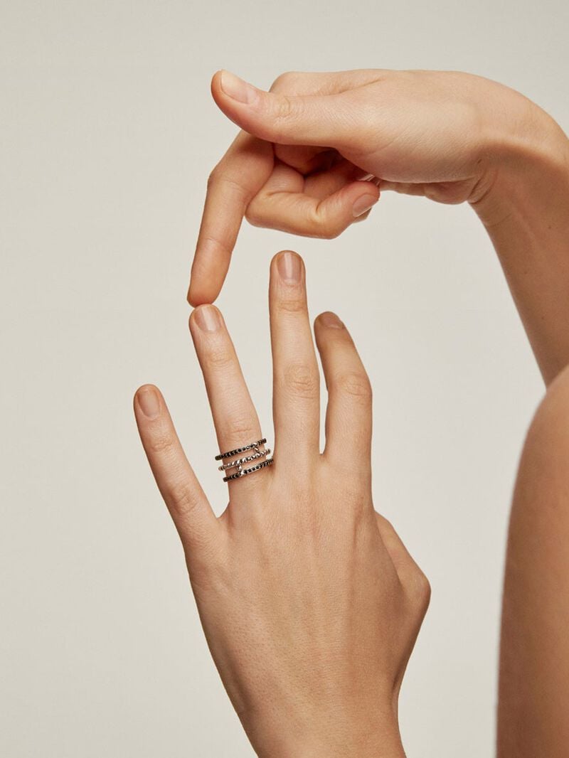925 Silver triple ring with texture and black spinels image number 1