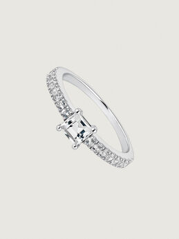 Anillo de plata con piedra topacio blanco central y brazo de zafiros blancos, J03111-01-WT-WS,hi-res