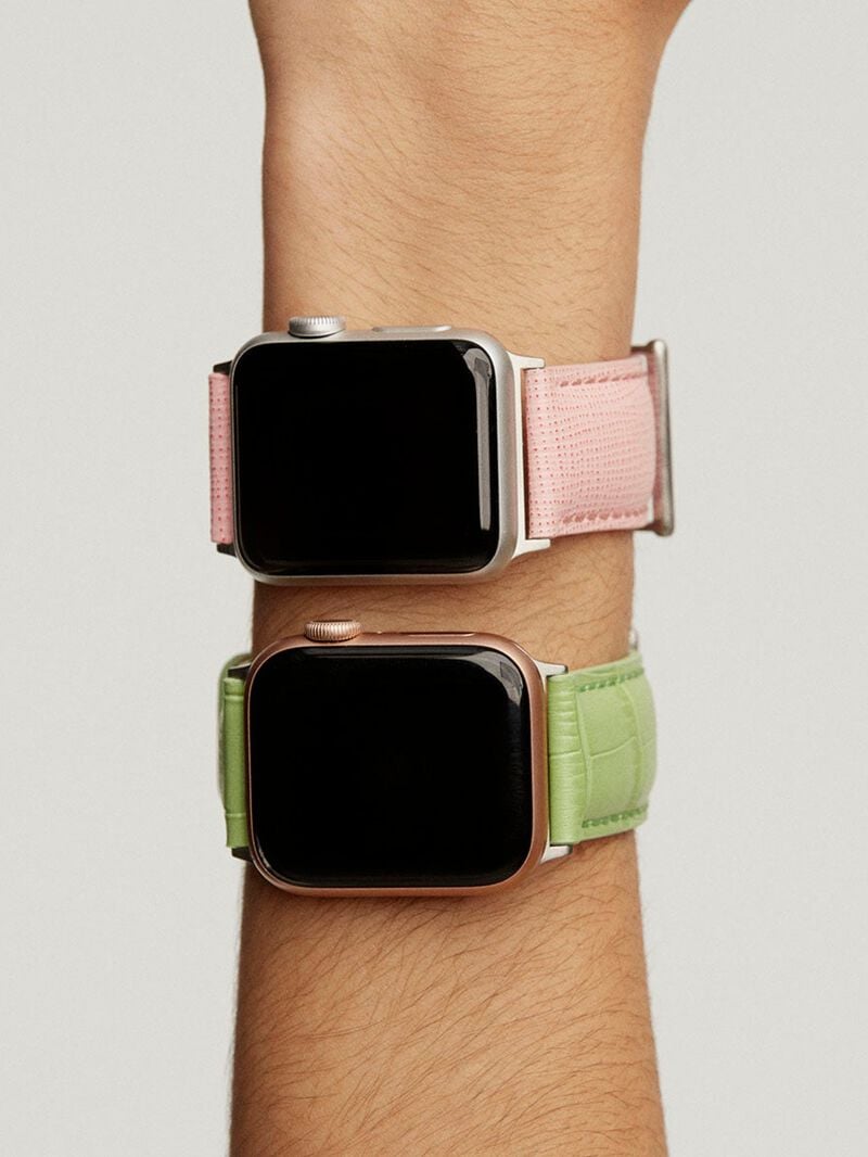 Green leather strap with crocodile finish for Apple Watch. image number 3