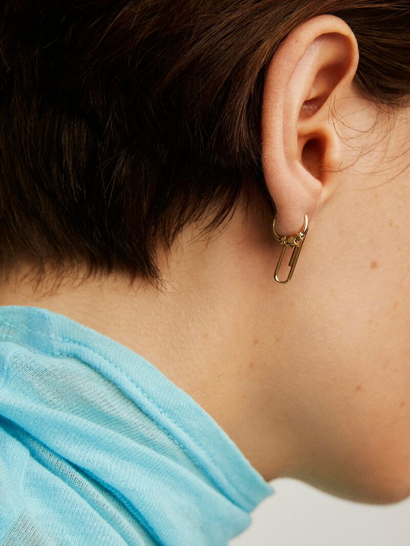 Small 9K yellow gold hoop earring with stars. image number 5