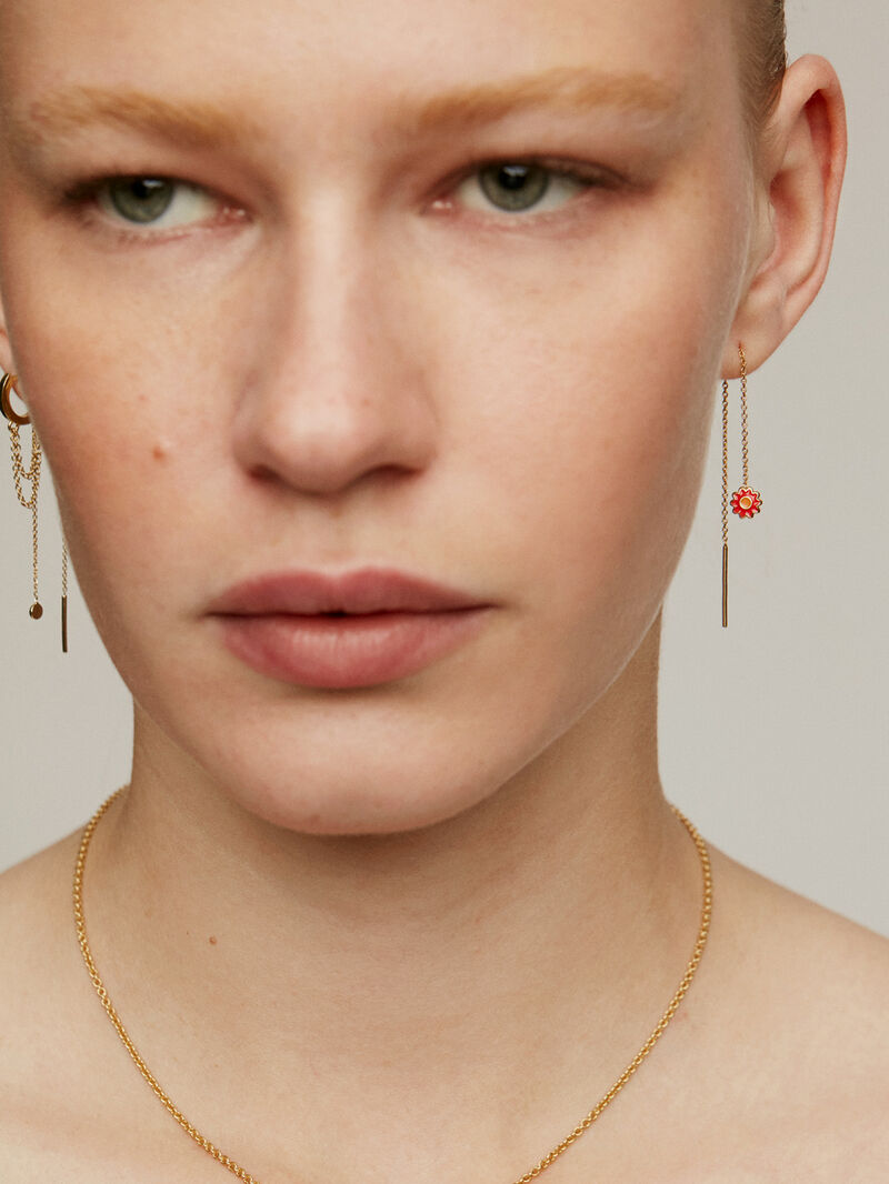 Single earring made of silver, coated in 18kt gold with multicolor enamel from the RUSH Collection image number 5
