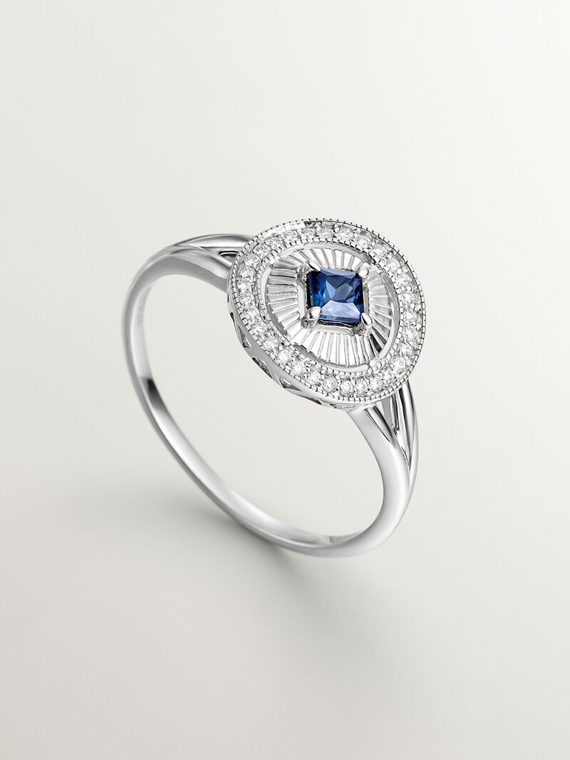 18K white gold ring with brilliant-cut diamonds and princess-cut blue sapphire image number 4