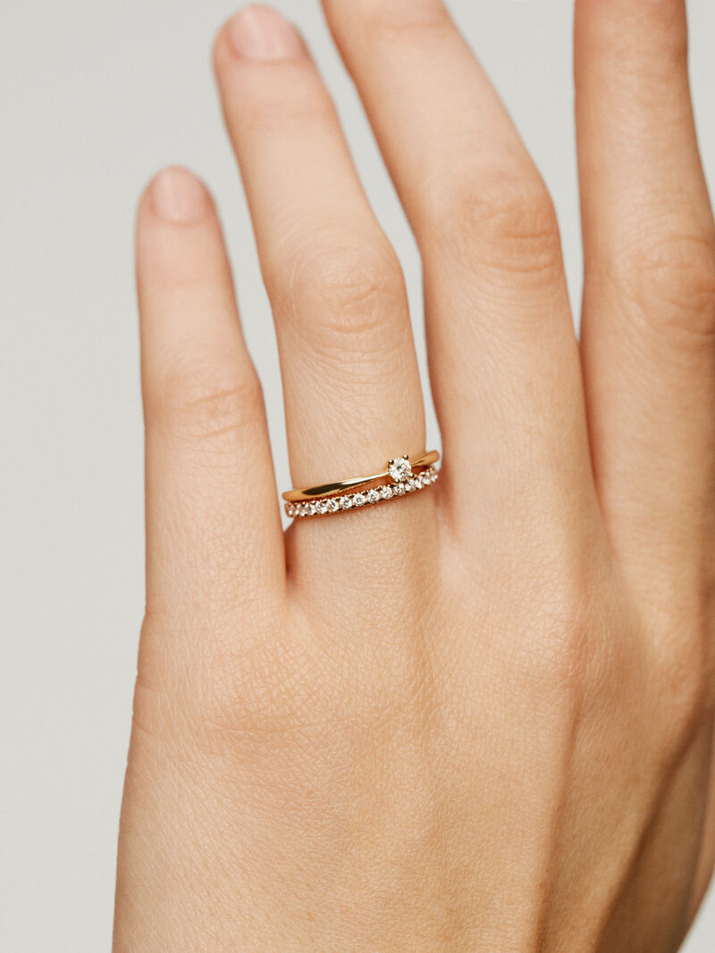 18K yellow gold ring with brilliant cut diamond image number 3