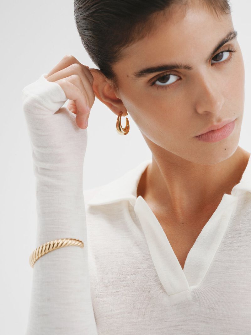 Small oval hoop earrings in 18K yellow gold plated 925 silver image number 5