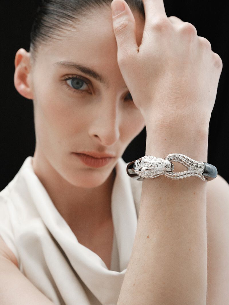 925 silver rigid bracelet and black crocodile -shaped image number 1
