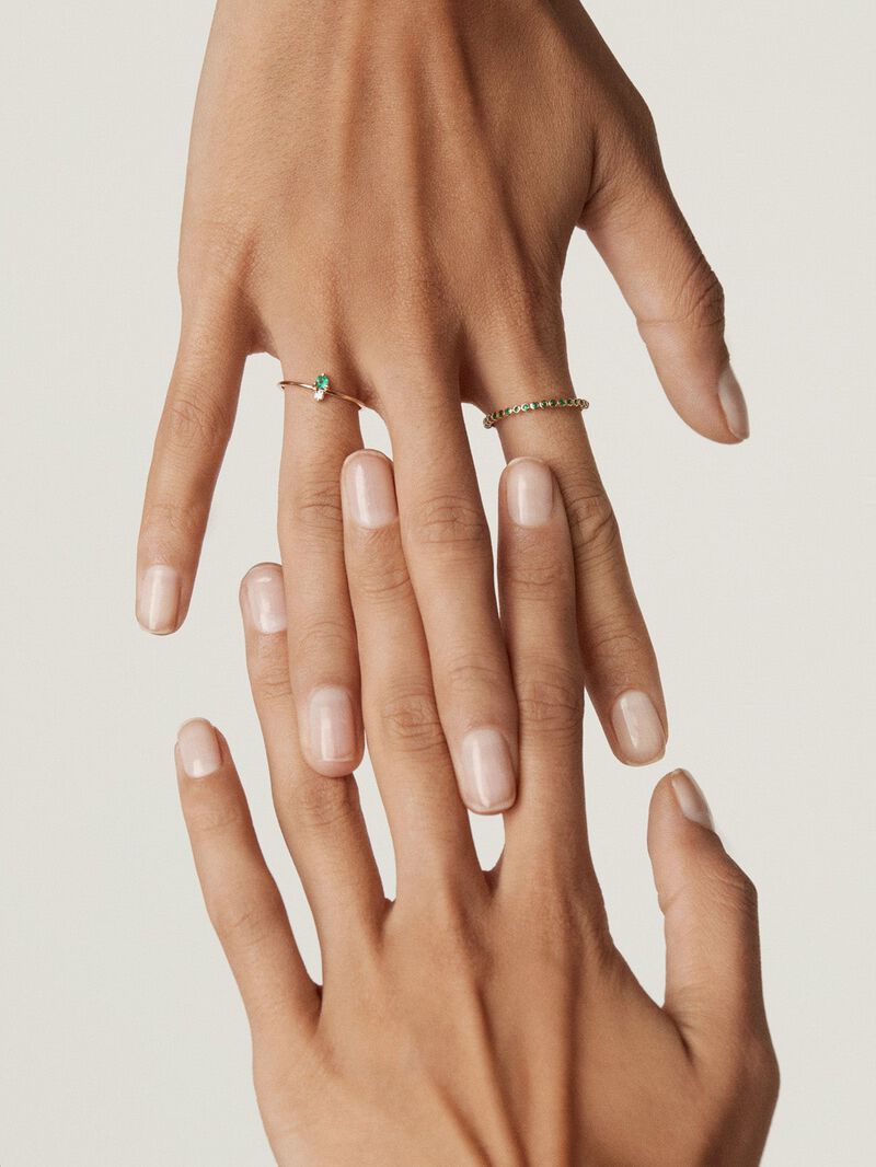 9K Yellow Gold Ring with Emeralds image number 3