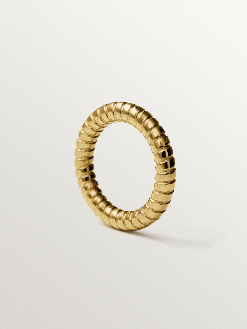 Anillo mediano gallonado de plata 925 bañada en oro de 18K image number 4