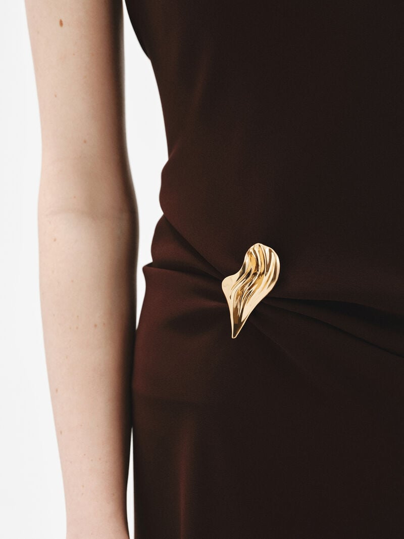 Textured 18K yellow gold plated 925 silver brooch image number 1