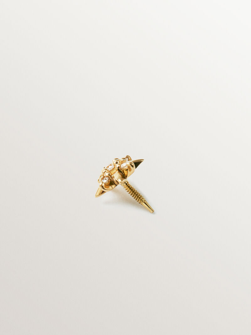 Individual piercing in 18K yellow gold with white diamonds. image number 2