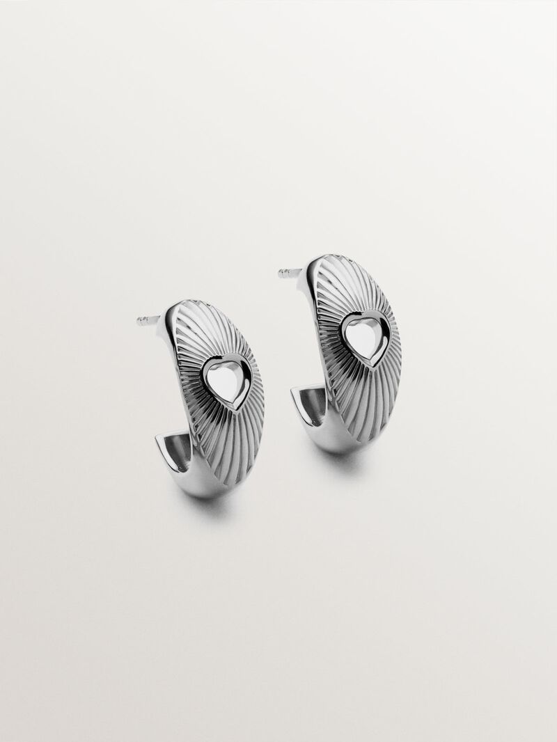 925 silver hoop earrings with heart and guilloché texture image number 0