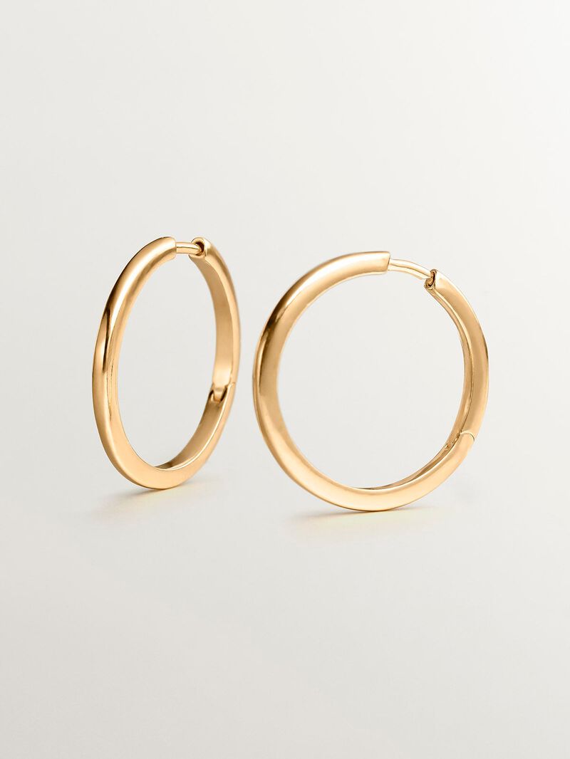 Medium-sized hoop earrings made of 925 silver, coated in 18K yellow gold. image number 4
