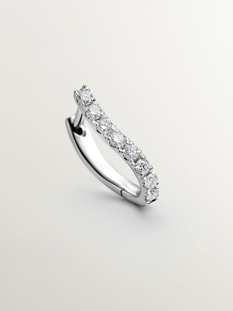 Individual earring of small 18K white gold hoop with diamonds in a wavy shape. image number 4