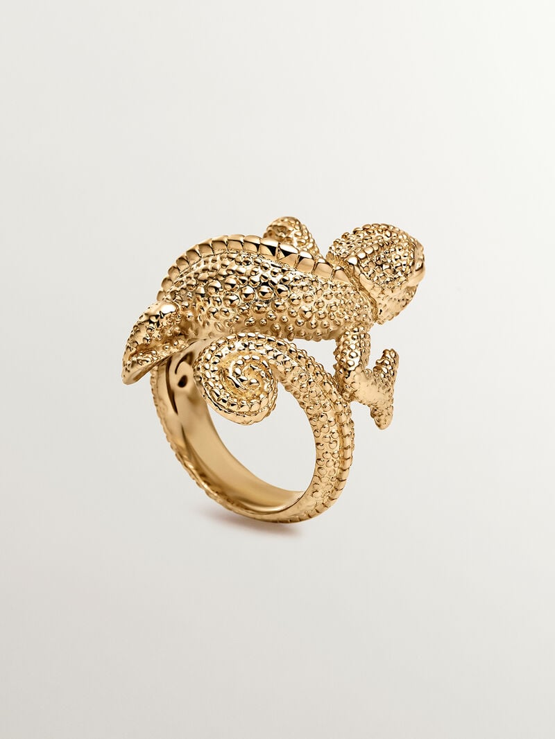 Wide 925 silver ring bathed in 18K yellow gold in the shape of a chameleon. image number 4