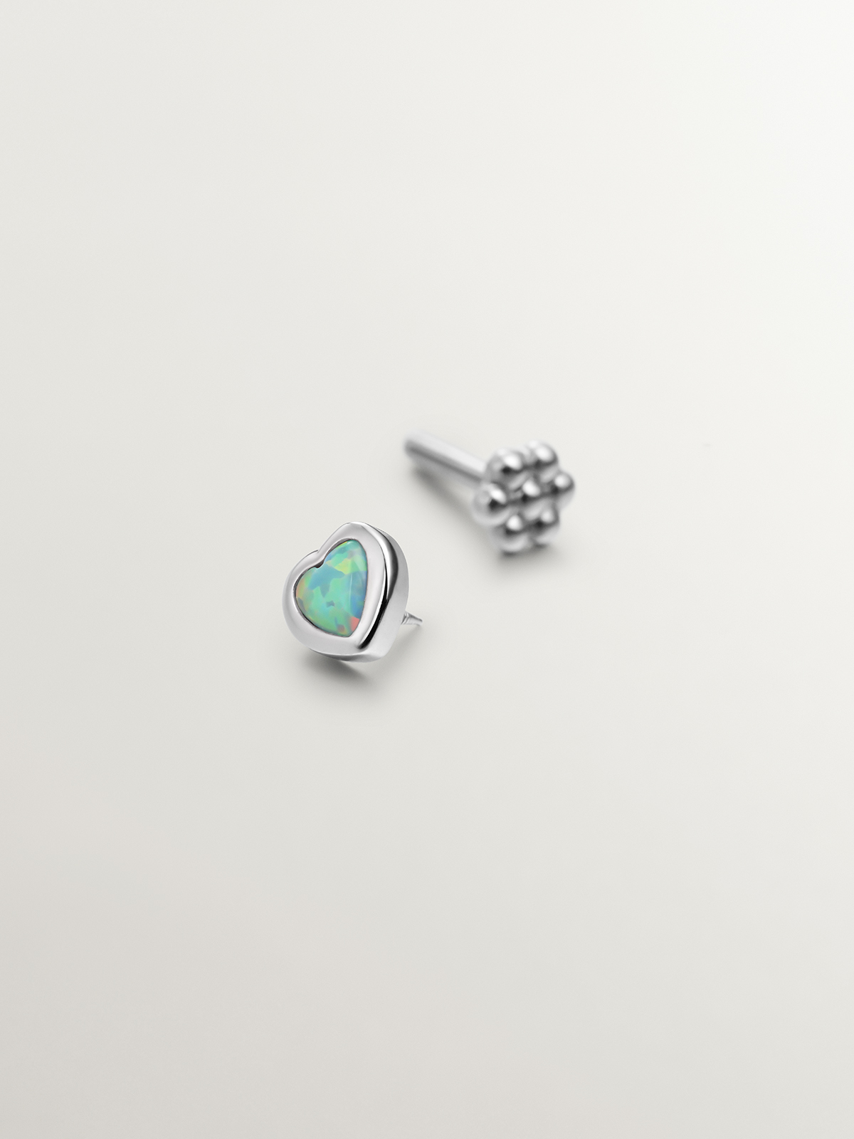 18K gold bank single piercing with turquoise opal