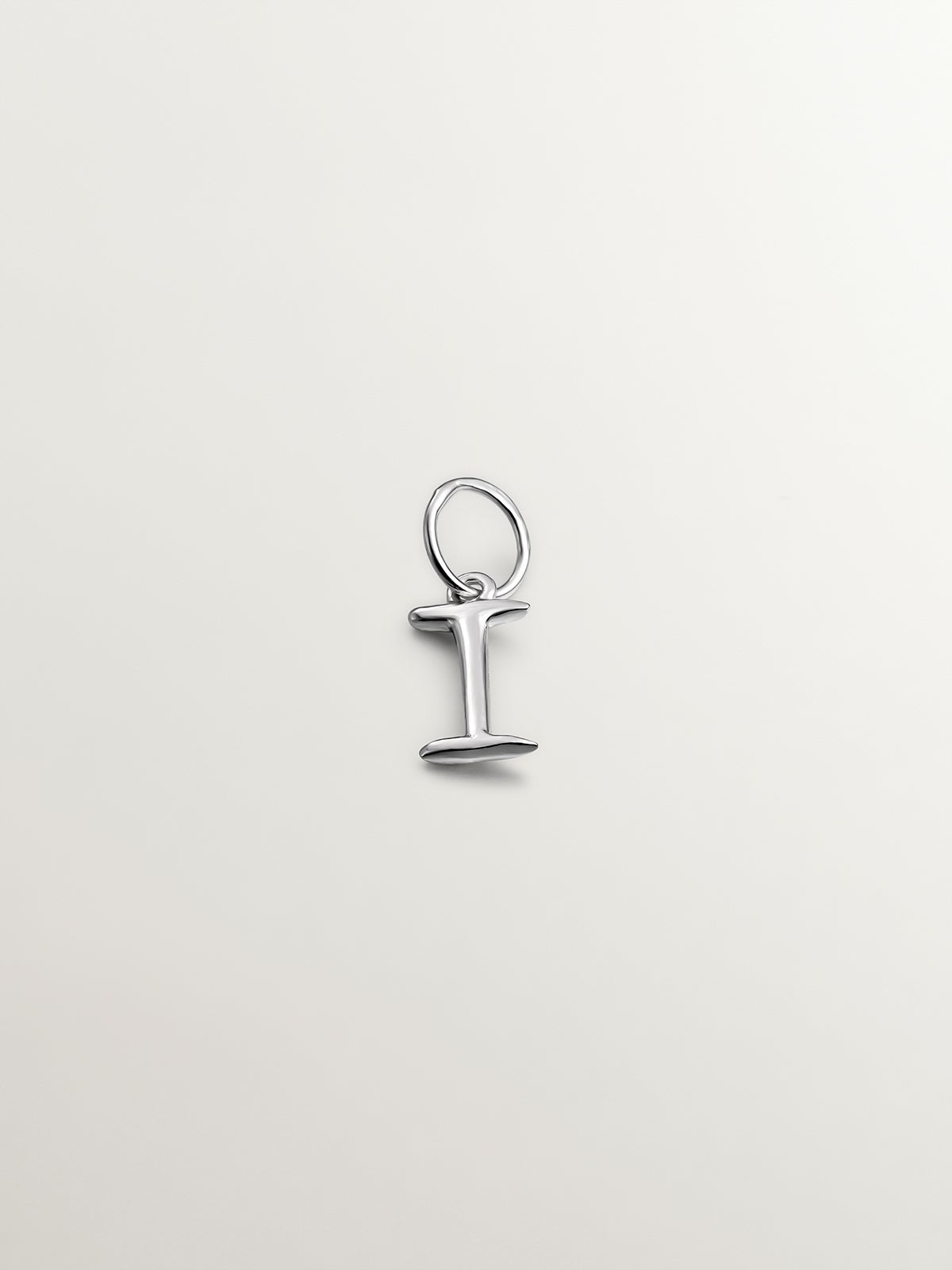 Charm de plata 925 con inicial I