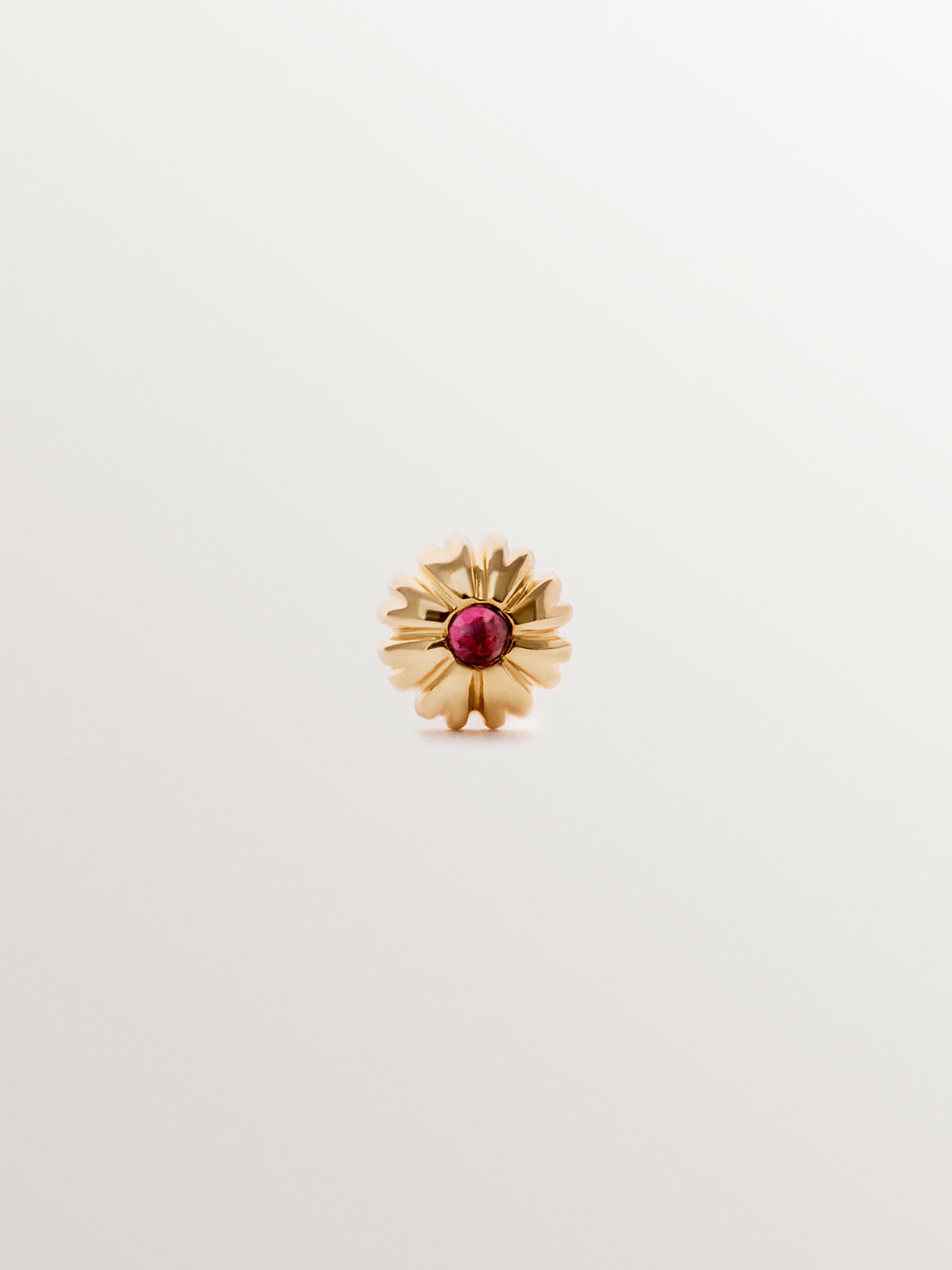 Piercing individuel en or jaune 18 carats avec rhodolite rose taille brillant centrale