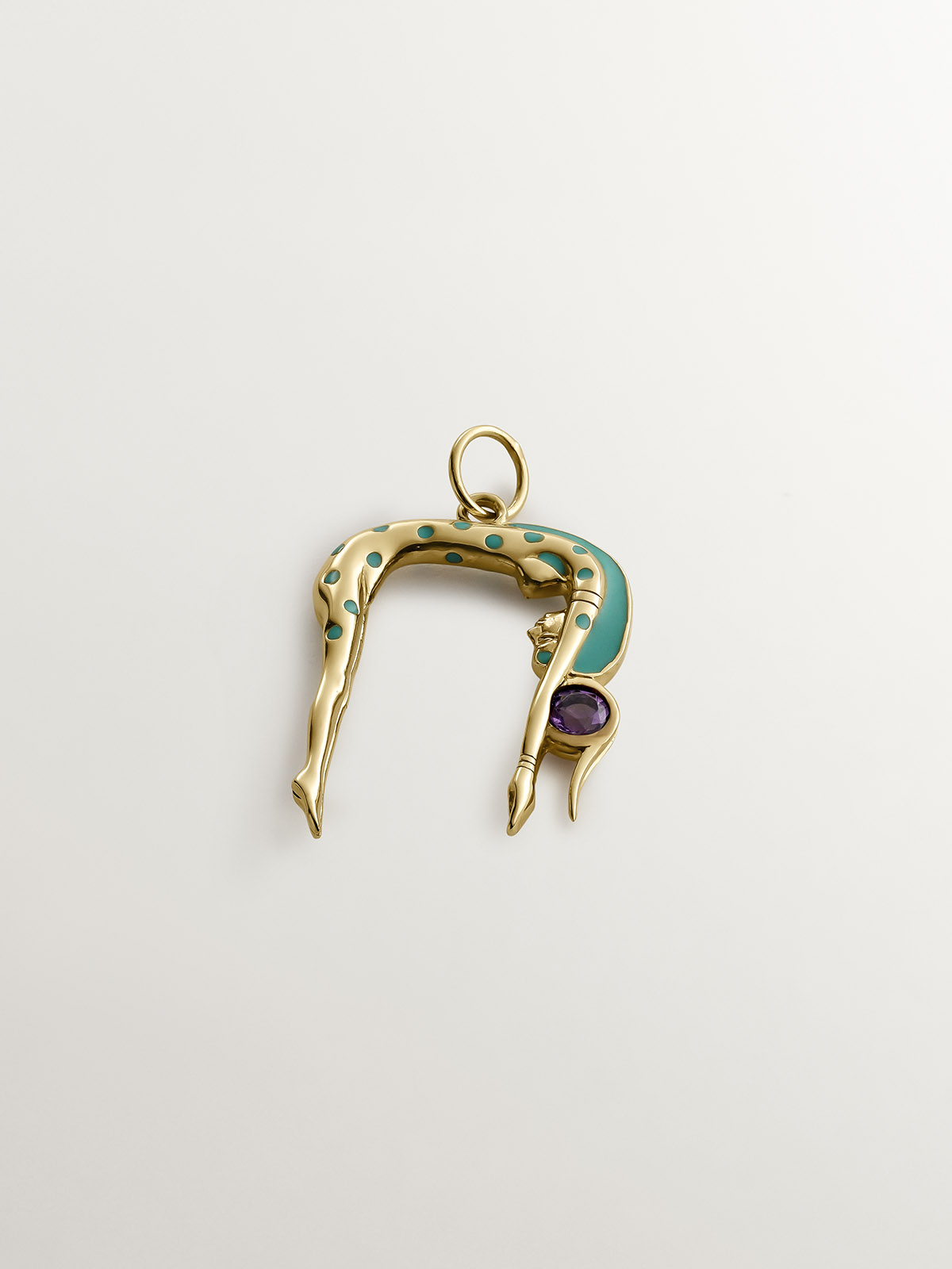 925 Silver charm bathed in 18K yellow gold in the shape of the Nut goddess, purple amethyst and enamel.