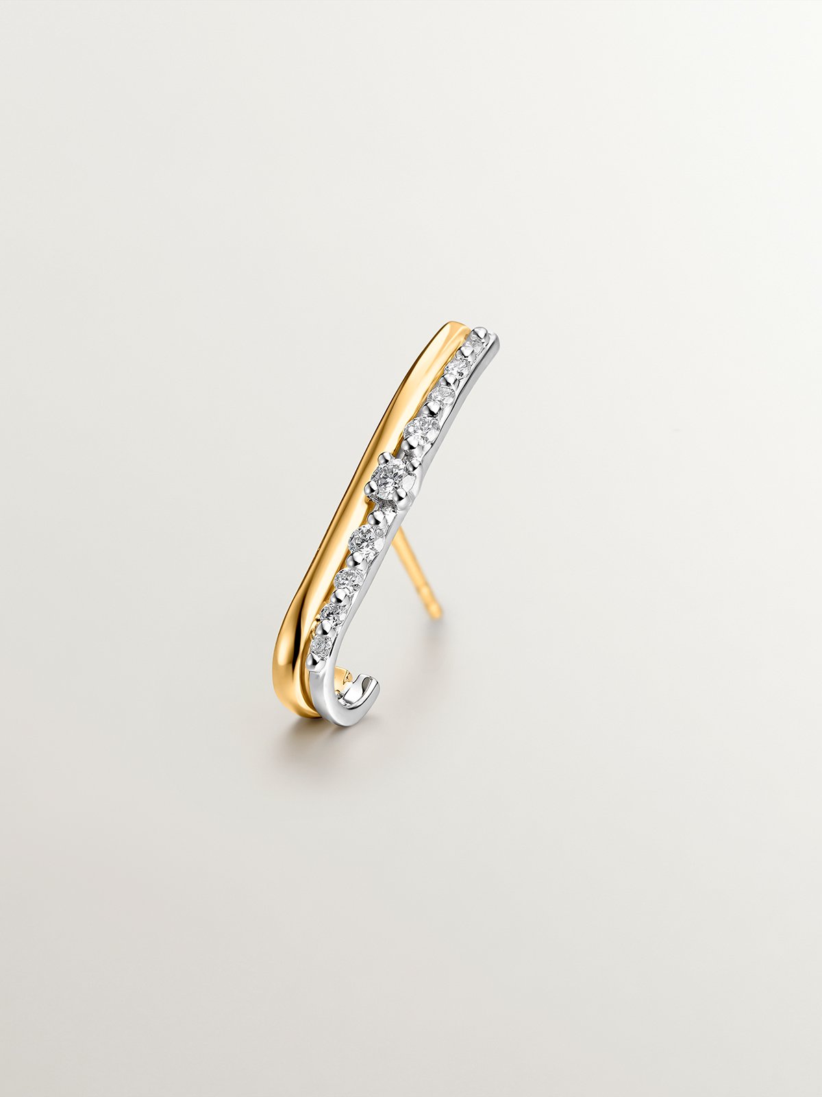 Description individuelle de la pente droite en or jaune et blanc de 18K avec des diamants
