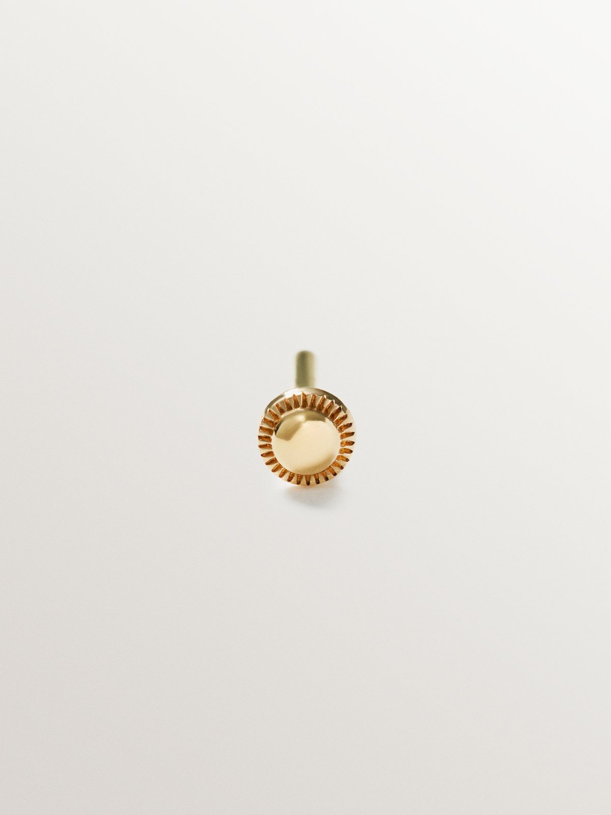 Cierre piercing de 5,5mm de oro amarillo
