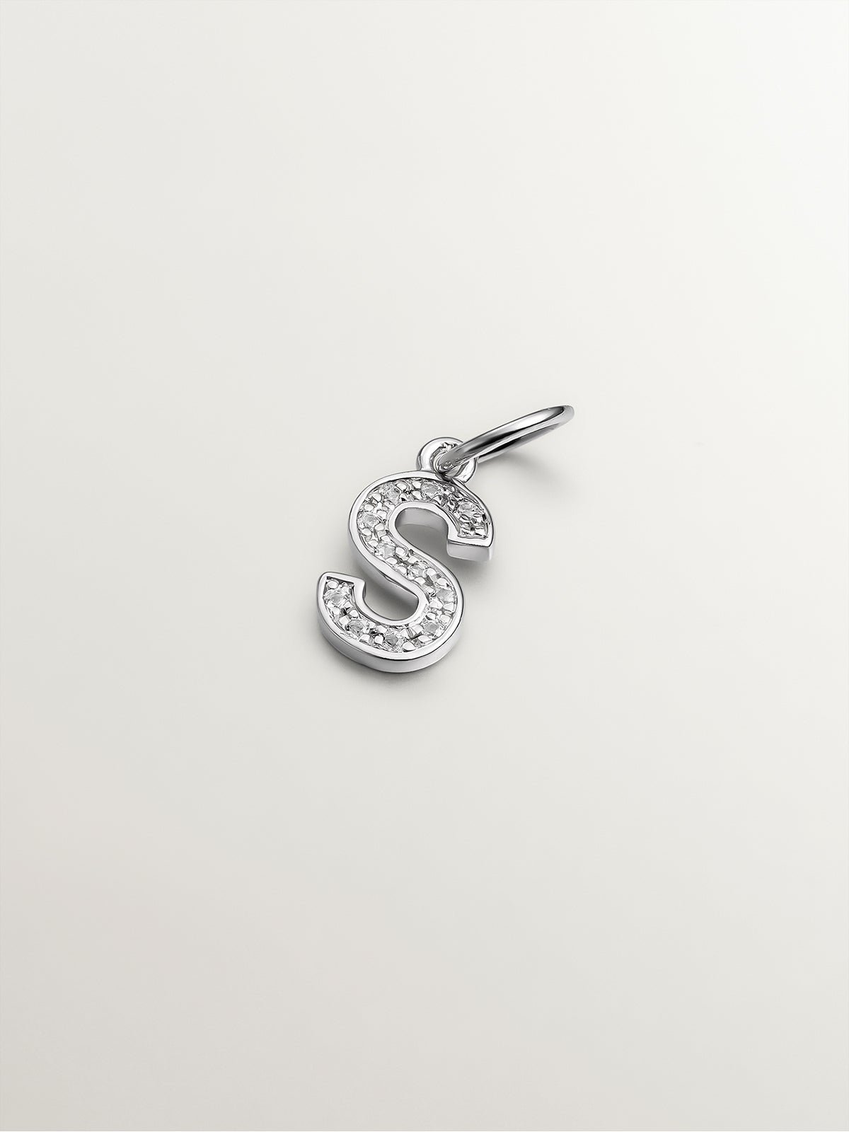 Charm de plata 925 y topacios blancos inicial S