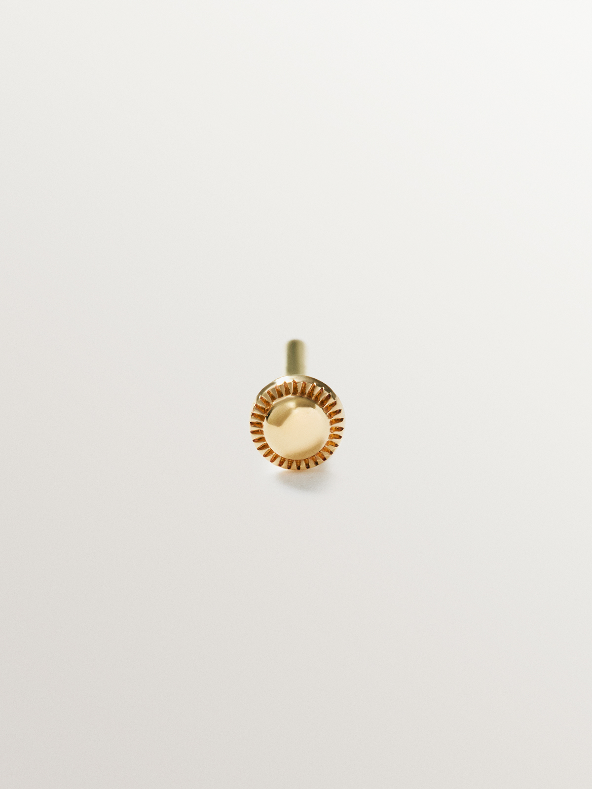 Cierre piercing de 5,5mm de oro amarillo