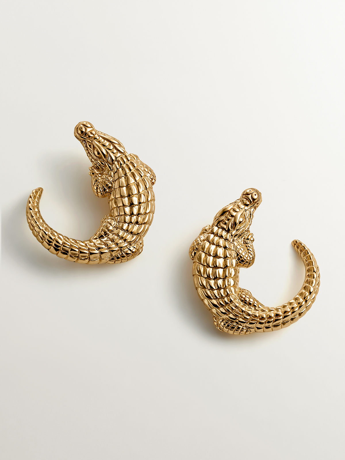 925 boucles d'oreilles en argent en or jaune 18 carats en forme de crocodile
