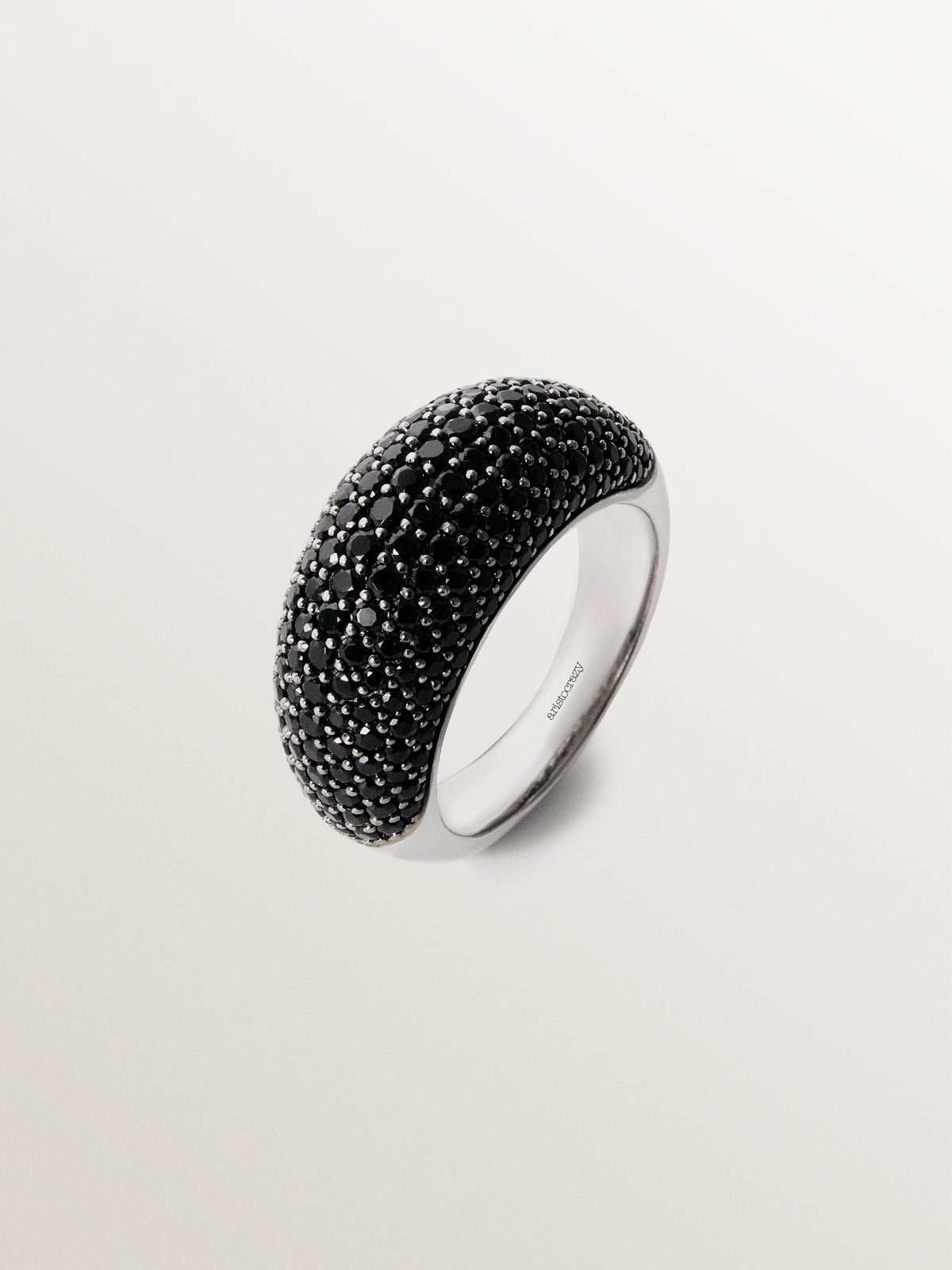 Anillo de plata 925 con pavé de espinelas negras