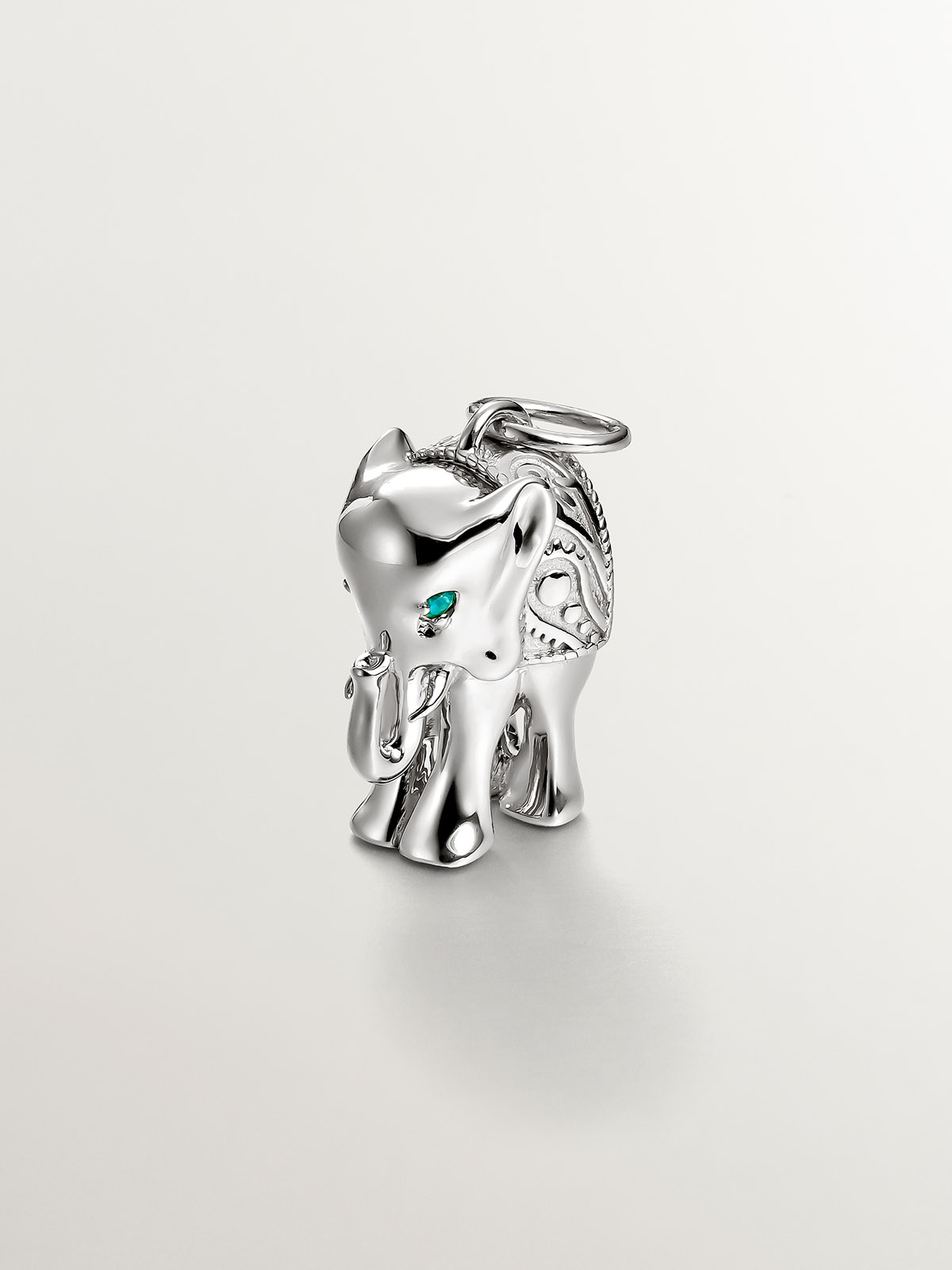 925 silver charm with green ónix and elephant shape