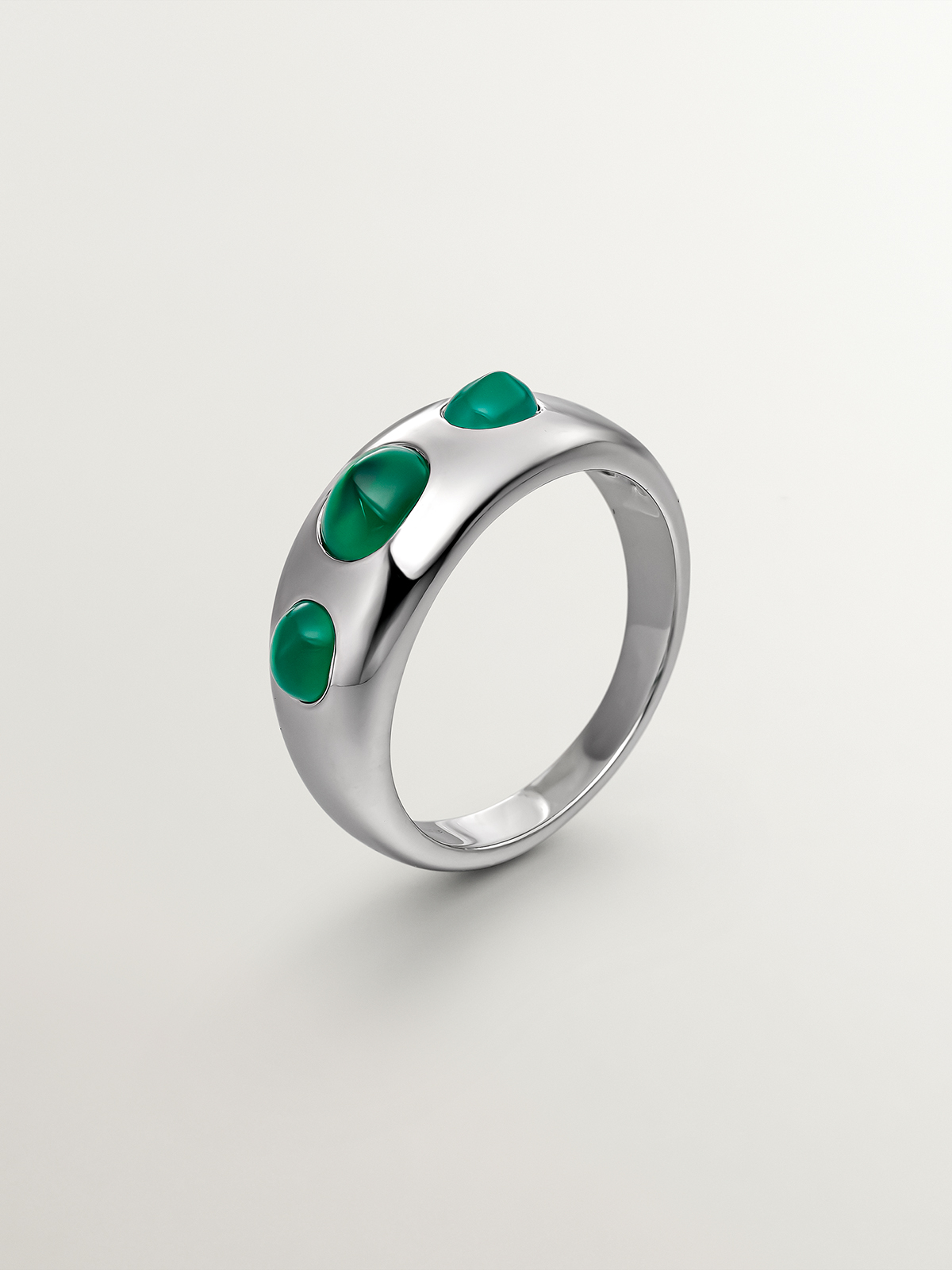 925 silver ring with green chalcedon