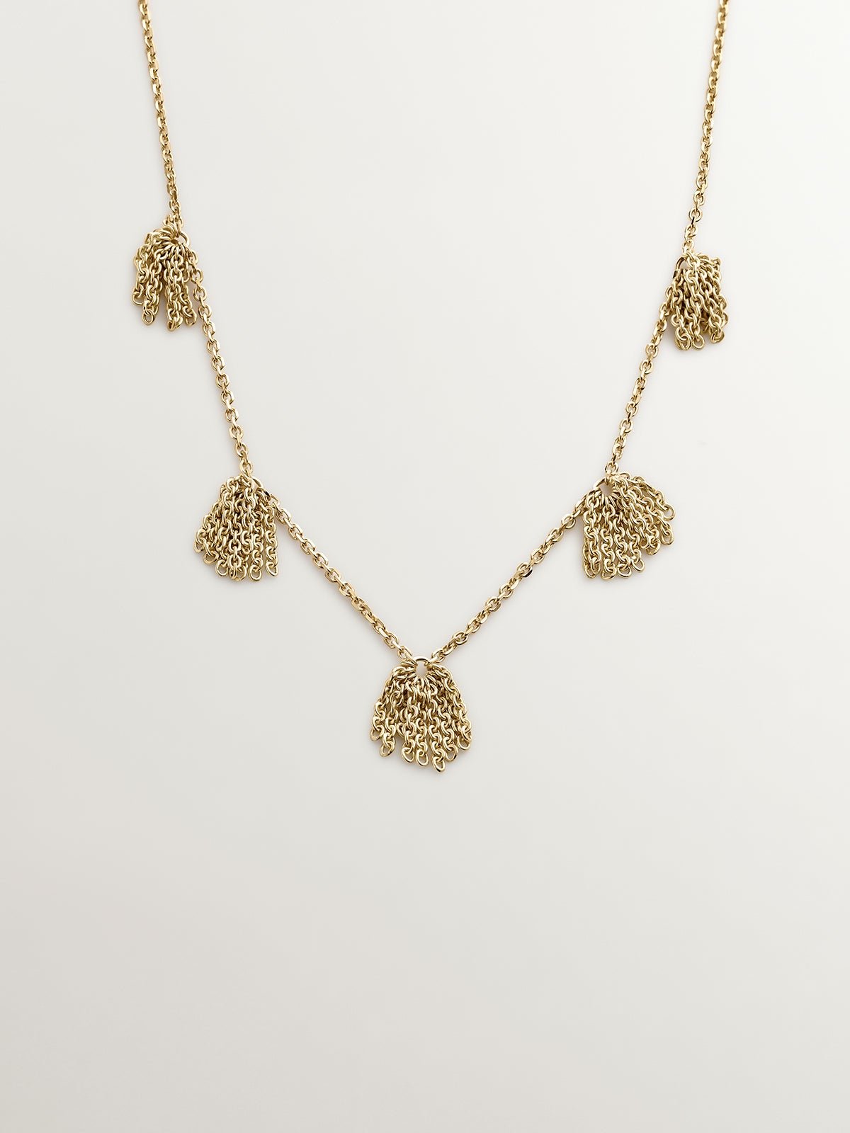 Collar de oro amarillo de 9K con pompones de cadena
