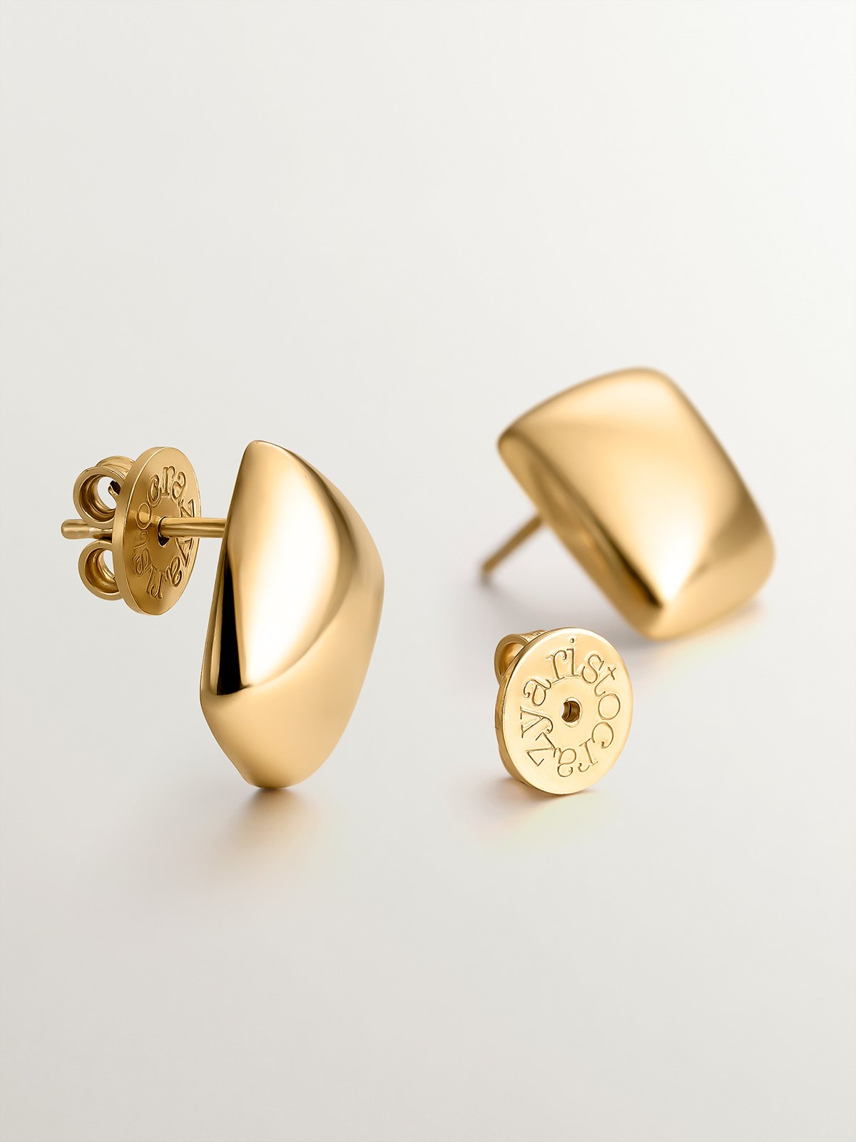 Presión para cierre estilo mariposa de plata 925 bañada en oro amarillo de 18K 