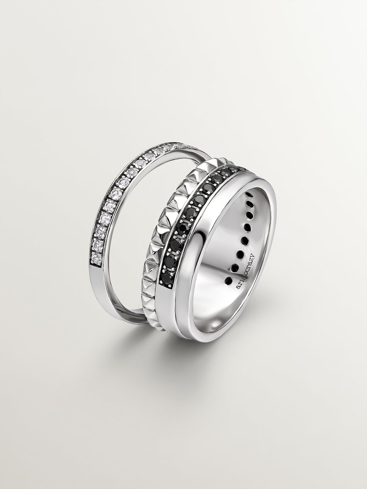 Anillo doble de plata 925 con textura y espinelas negras
