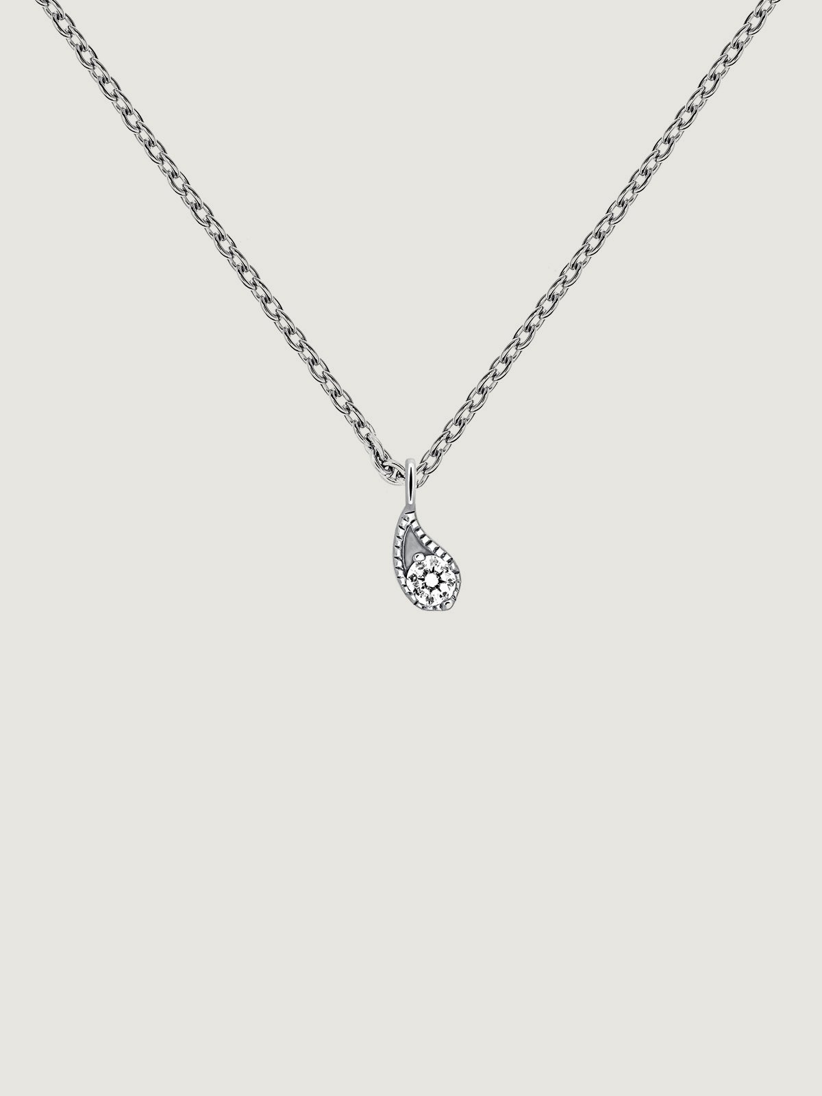 9K white gold pendant with drop and white diamonds