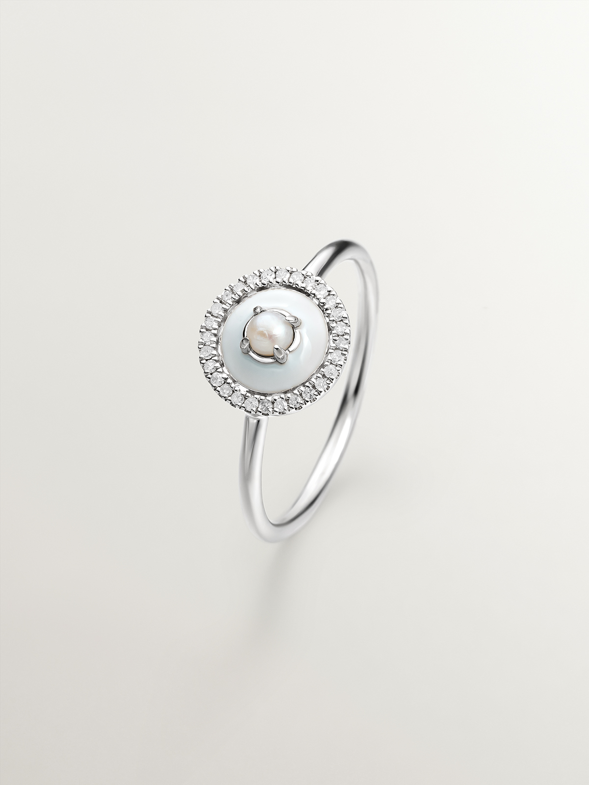 925 silver ring and 18K white gold with white pearl, white diamonds and gray enamel