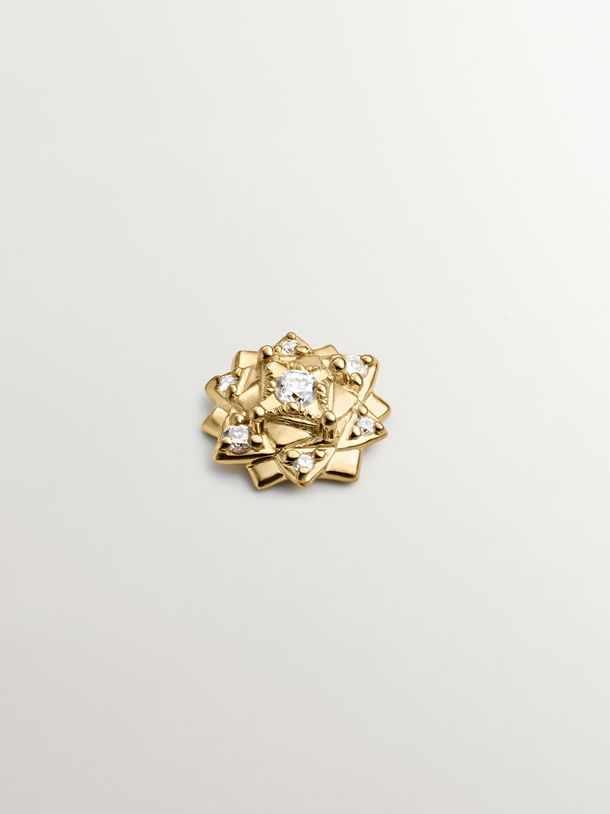 18K Yellow Gold Piercing with Diamonds and Flower Shape