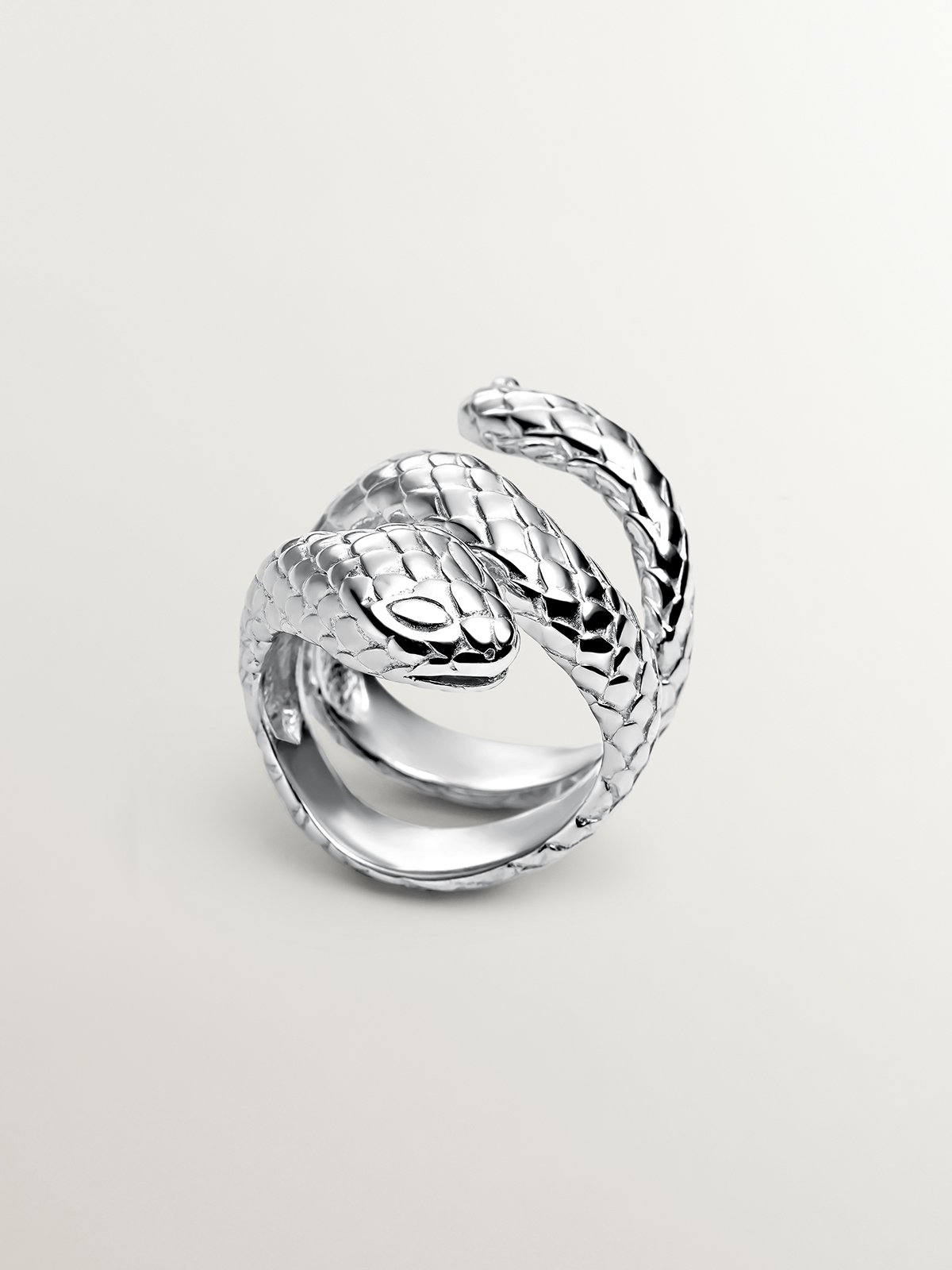 Wide 925 silver ring in the shape of a snake.