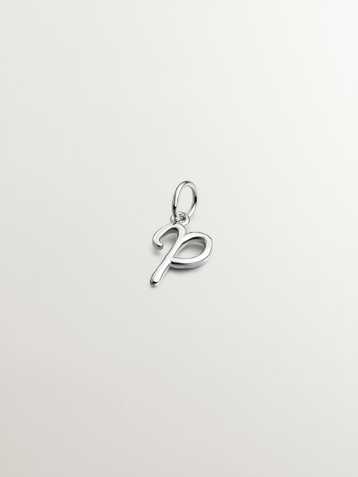 Charm de plata 925 con inicial P