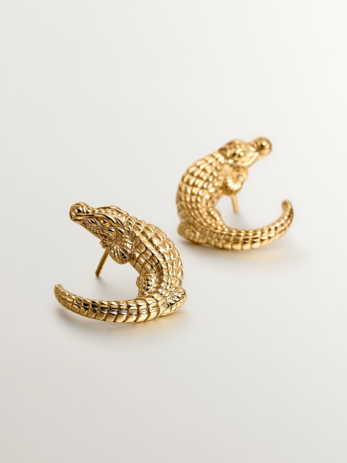 925 boucles d'oreilles en argent en or jaune 18 carats en forme de crocodile