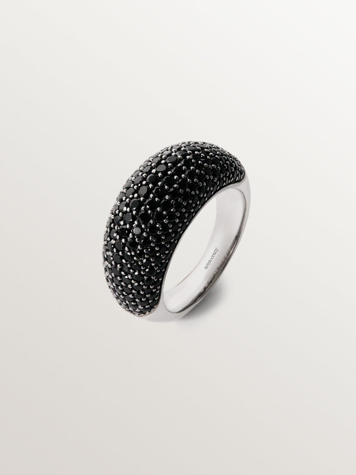 Anillo de plata 925 con pavé de espinelas negras