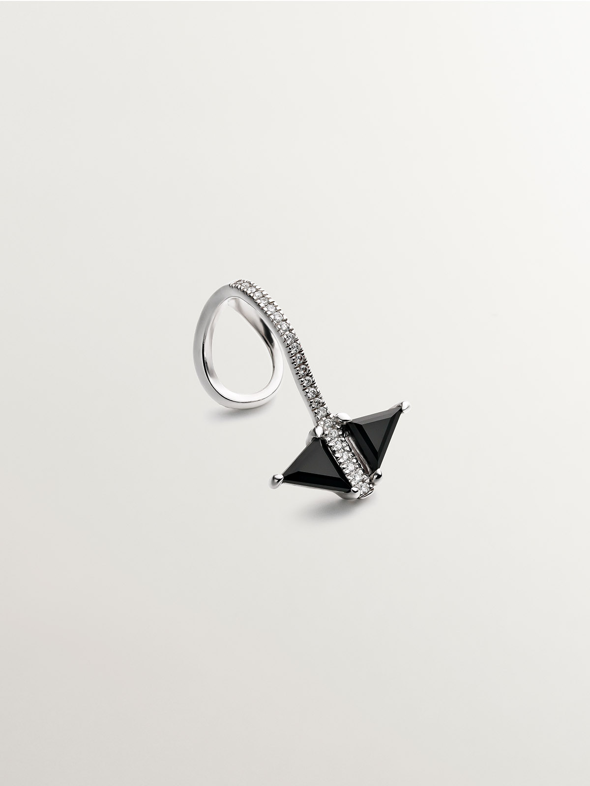 Lip cuff para labio de plata 925 con ónix negro y diamantes