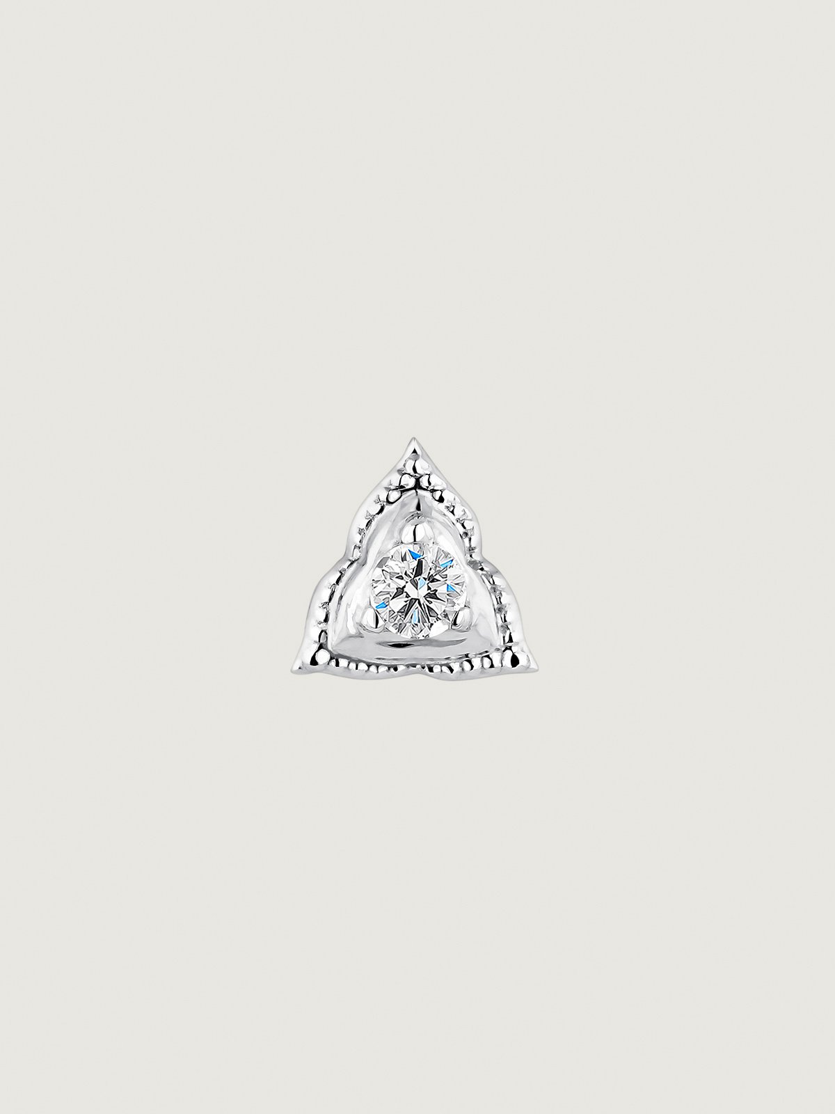 Single 9K white gold earring with diamond in a triangular shape.
