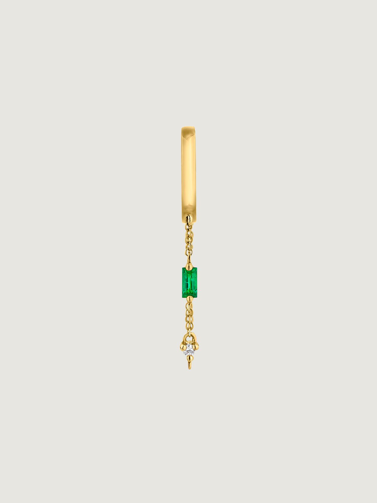 Single 9K yellow gold hoop earring with chain, emerald and diamond.